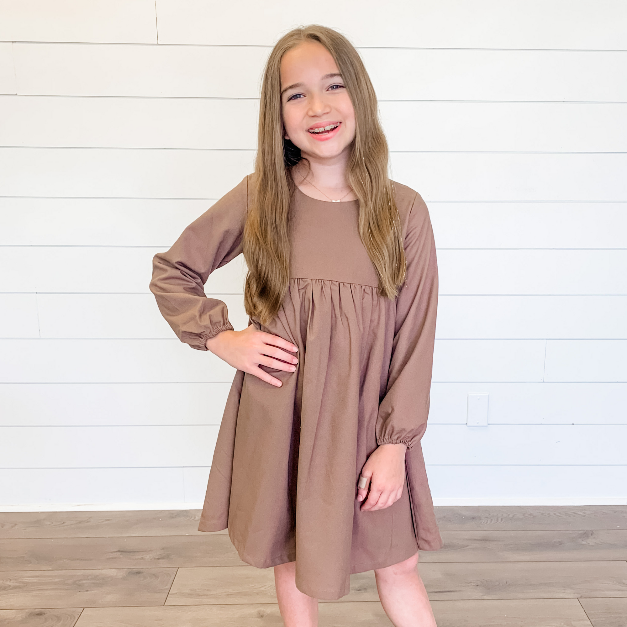 Catherine Dress- Cocoa Linen - Stellybelly